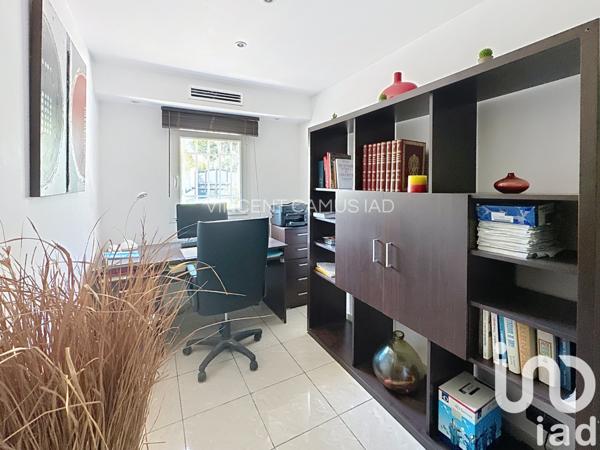 Maison à vendre 5 pièces 188 m² Saint-Cyr-sur-Mer