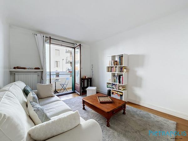 Appartement de type T2 en centre ville, avec balcon, à proximité des commerces et transports