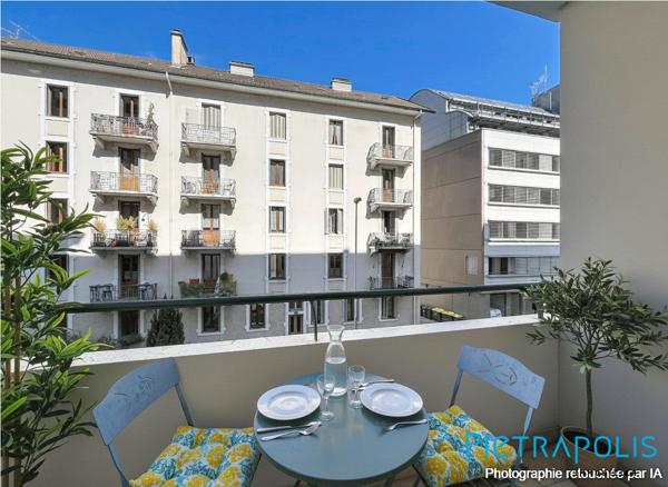 Appartement de type T2 en centre ville, avec balcon, à proximité des commerces et transports