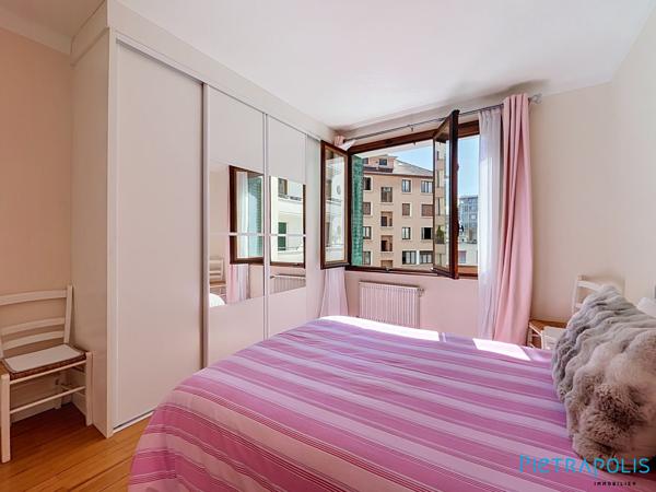 Appartement de type T2 en centre ville, avec balcon, à proximité des commerces et transports