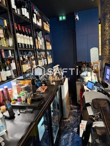 RESTAURANT SUR LEVALLOIS CENTRE AVEC UNE SURFACE DE 60 M2 POUR 50 COUVERTS DONT UNE TERRASSE DE 20 PLACES EXTRACTION DE 400