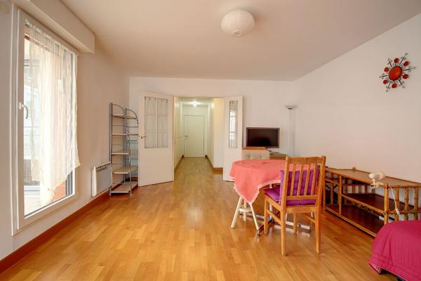 APPARTEMENT RUEIL-MALMAISON MONT-VALERIEN 3 PIECES 2 CHAMBRES AVEC TERRASSE ET DOUBLE PARKING EN SOUS-SOL