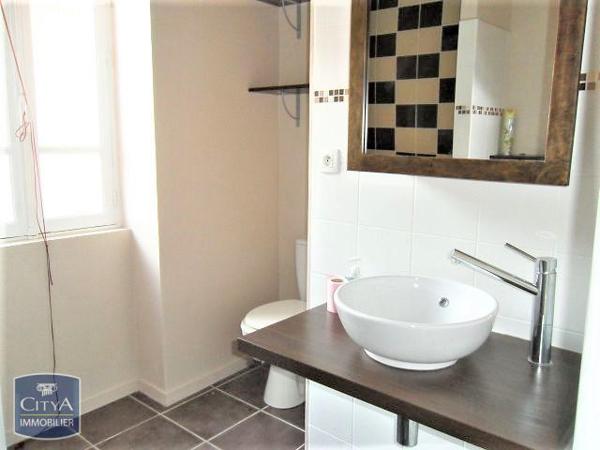 Appartement à louer 2 pièces 67.11m²