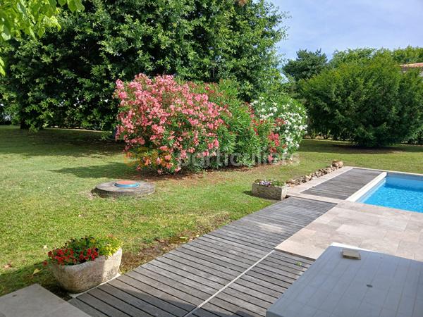 Vente Maison236 m² - 7 Pièces - LIBOURNE (33500)