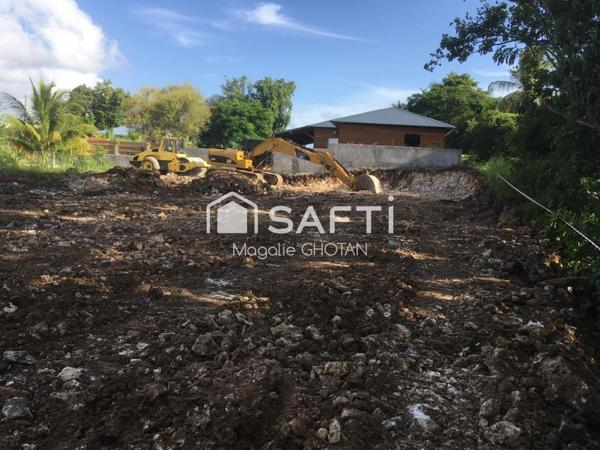 Terrain constructible exceptionnel à saisir.