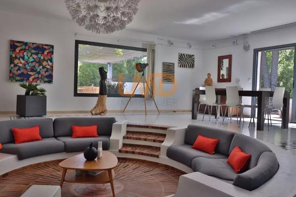 Maison d'architecte de 280m2 secteur résidentiel