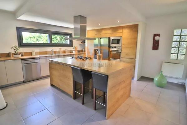 Maison d'architecte de 280m2 secteur résidentiel