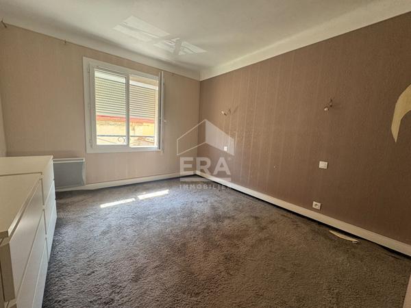 Appartement T3 à louer à Elne  80 m²  Terrasse et 2 parkings