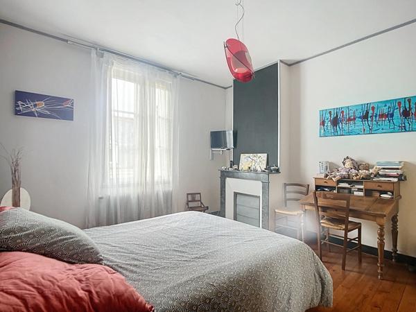 Indre et Loire -La Membrolle Sur Choisille -Maison de bourg 5 pieces et dépendance avec garage.