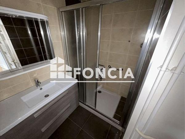 Location Appartement 3 pièces 63.22 m² - AVENUE DE PROVENCE Guilherand-granges 07500