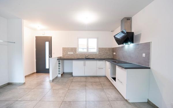 Maison à louer    4 pièces • 79,77 m2 Mimizan