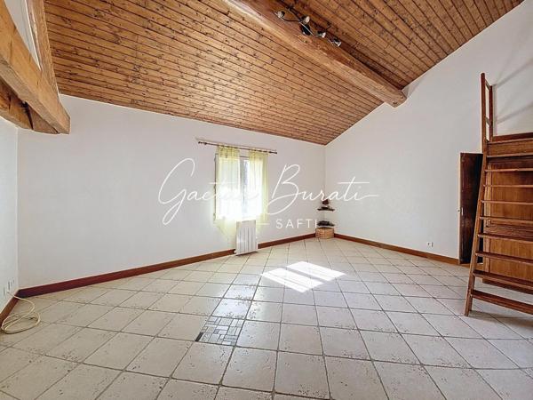 Maison de village 9 pièces 223 m²