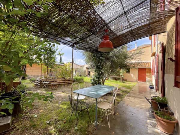 Rians (83560) Maison 6 pièces de 140 m² avec jardin