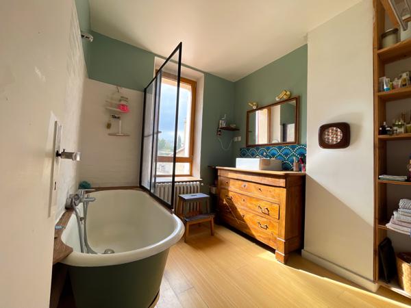 Rians (83560) Maison 6 pièces de 140 m² avec jardin