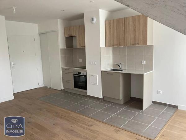 Appartement à louer 2 pièces 45.15m² Douai (59500)