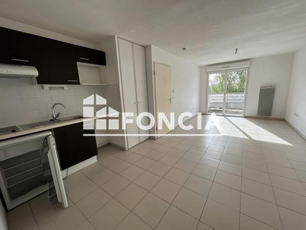 Location Appartement 2 pièces 41.99 m² - 1-5 AVENUE DU 10 MAI 1981 Ambes 33810
