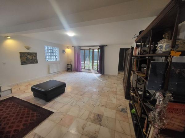 DEUX maisons en UNE pour 257 m² + grand terrain