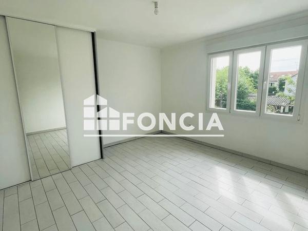 Location Studio 30.62 m² - 139, BOULEVARD GABRIEL PERI Viry Chatillon 91170