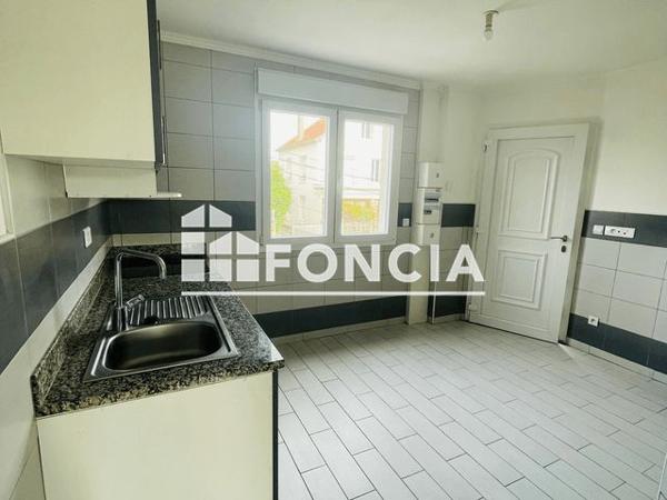 Location Studio 30.62 m² - 139, BOULEVARD GABRIEL PERI Viry Chatillon 91170