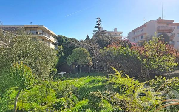 Maison à vendre    4 pièces •  Antibes