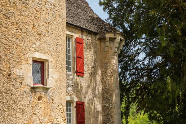 Joyau Architectural du XVIe Siècle avec Classement Patrimonial – Périgord Noir