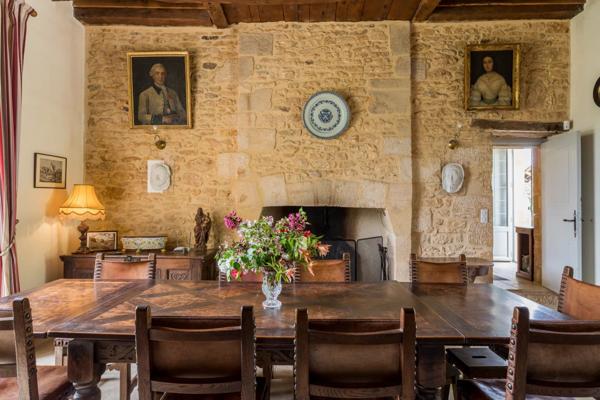 Joyau Architectural du XVIe Siècle avec Classement Patrimonial – Périgord Noir