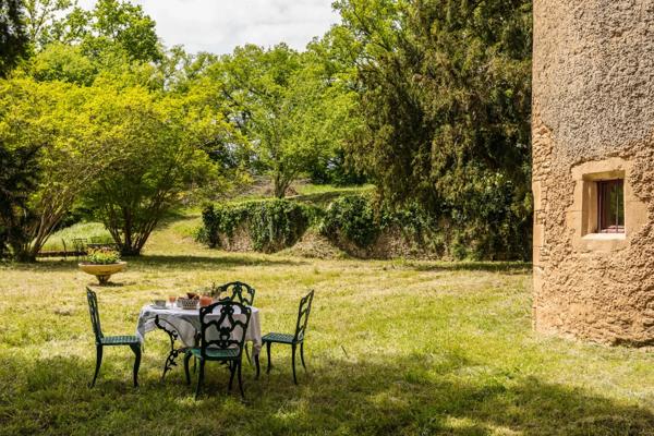Joyau Architectural du XVIe Siècle avec Classement Patrimonial – Périgord Noir