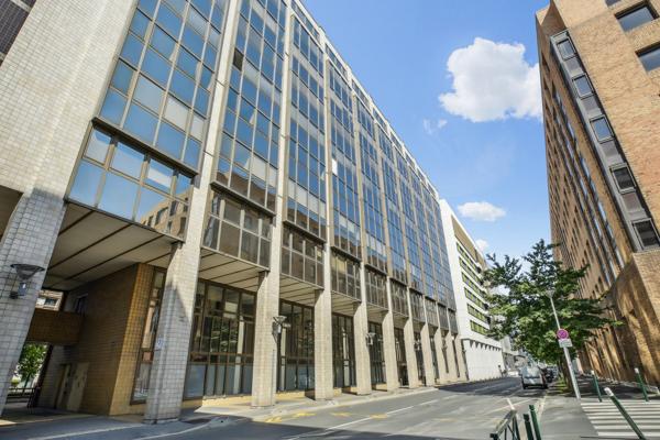 Nanterre - Bureaux rénovés, modernes et fonctionnels - Au pied du RER A Nanterre-Préfecture