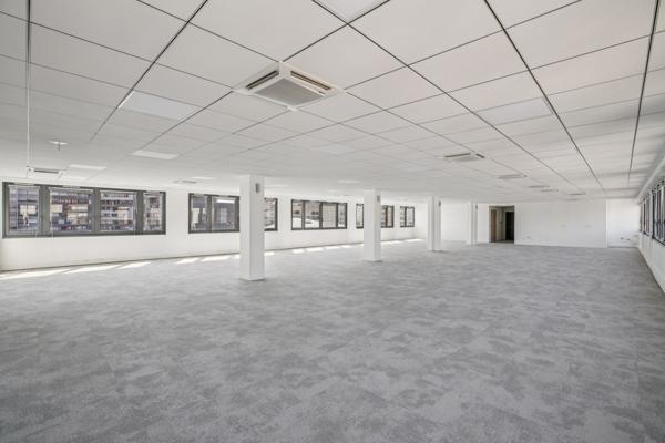 Nanterre - Bureaux rénovés, modernes et fonctionnels - Au pied du RER A Nanterre-Préfecture