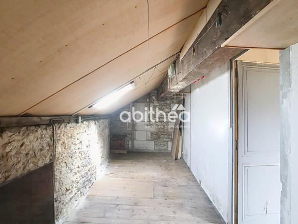 MAISON DE VILLE ANGOULEME 179 M2 3 chambres