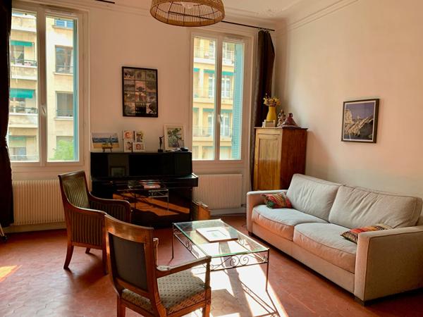 A vendre appartement de type 3 situé à Marseille 13006 - Boulevard NOTRE DAME