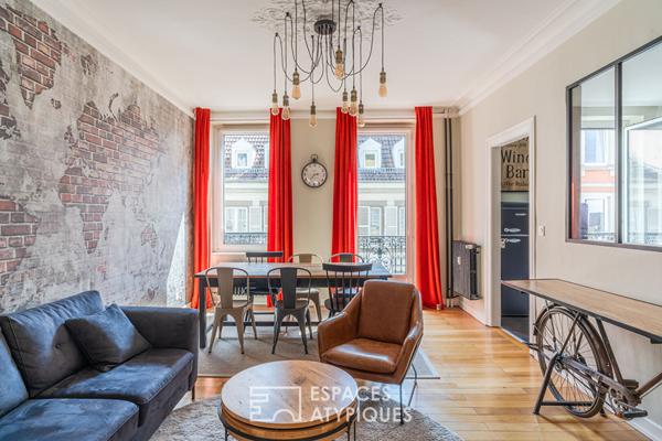 Élégant appartement rénové et son balcon en coeur de ville