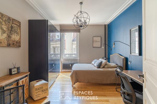 Élégant appartement rénové et son balcon en coeur de ville