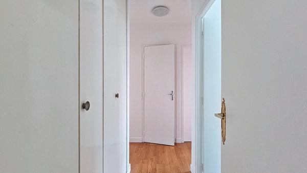 3 PIECES + BALCON + CAVE + PARKING