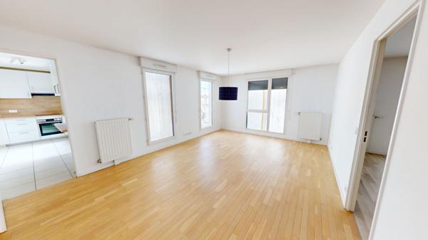 Lumineux Appartement 5 pièce(s) 93.80 m2 Ivry Sur Seine