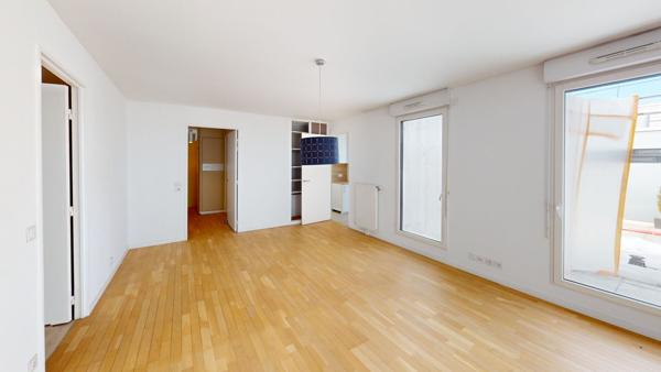Lumineux Appartement 5 pièce(s) 93.80 m2 Ivry Sur Seine