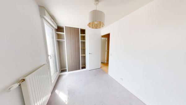 Lumineux Appartement 5 pièce(s) 93.80 m2 Ivry Sur Seine