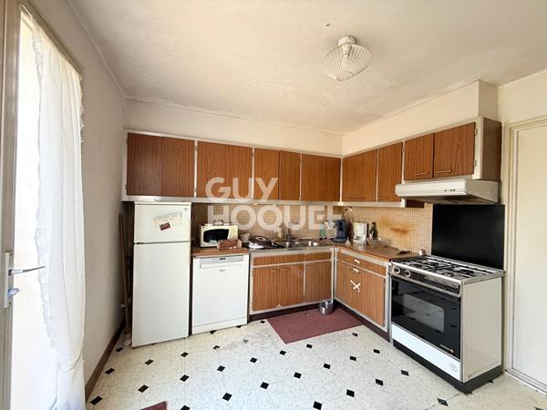 Maison mitoyenne avec jardin et sous-sol complet IFS