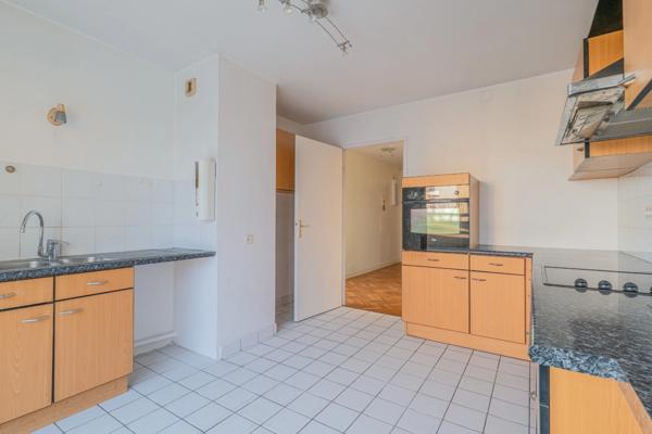 Appartement à vendre 4 pièces SAINTE-FOY-LES-LYON (69) 39 m2 terrasse vue panoramique