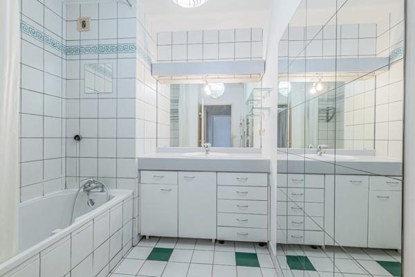 Appartement à vendre 4 pièces SAINTE-FOY-LES-LYON (69) 39 m2 terrasse vue panoramique