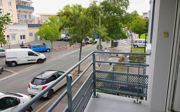 Appartement à vendre    2 pièces • 42,49 m2 Le Blanc-Mesnil