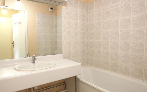 Appartement à vendre    2 pièces • 42,49 m2 Le Blanc-Mesnil