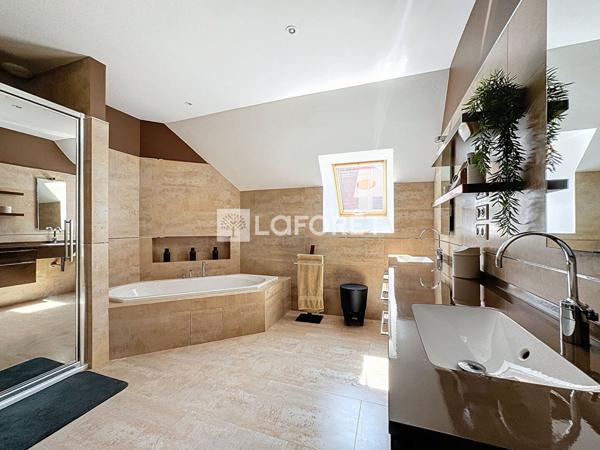 Achat maison près de HERMANVILLE SUR MER - 15 pièce(s) - 453 m² - 1 299 900 €