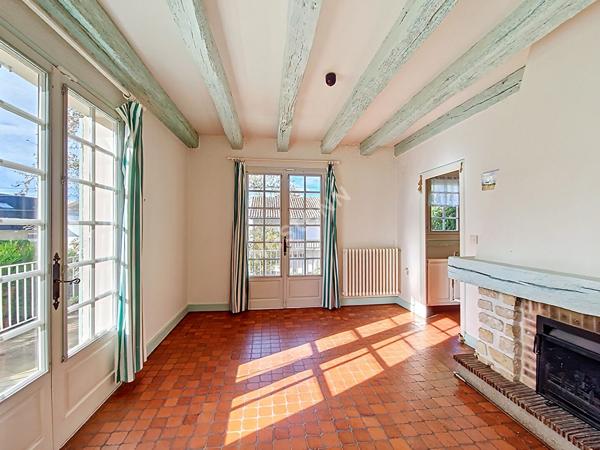 Maison 7 pièces à vendre à Buxerolles - Secteur calme et agréable