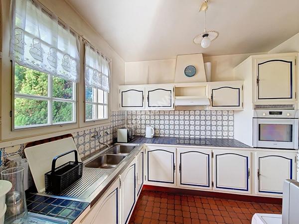 Maison 7 pièces à vendre à Buxerolles - Secteur calme et agréable