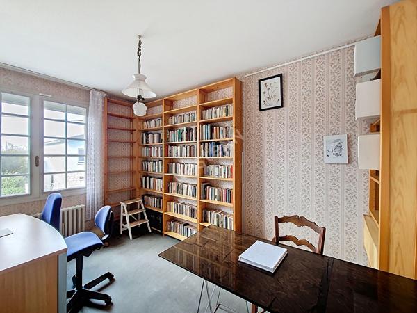 Maison 7 pièces à vendre à Buxerolles - Secteur calme et agréable