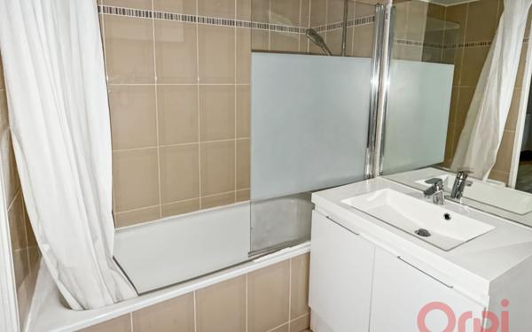 Appartement à vendre    2 pièces • 41,96 m2 Romainville