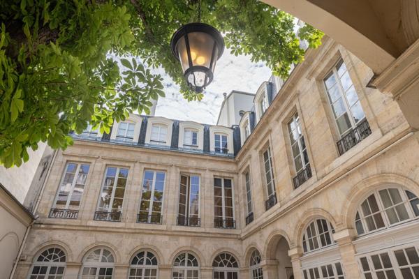 Vente Appartement de luxe Paris 7 5 Pièces 167 m²