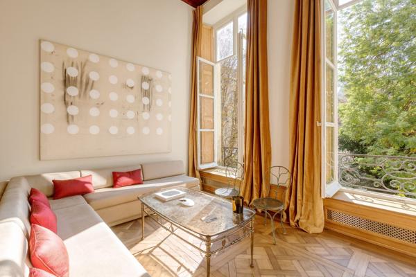 Vente Appartement de luxe Paris 7 7 Pièces 140 m²