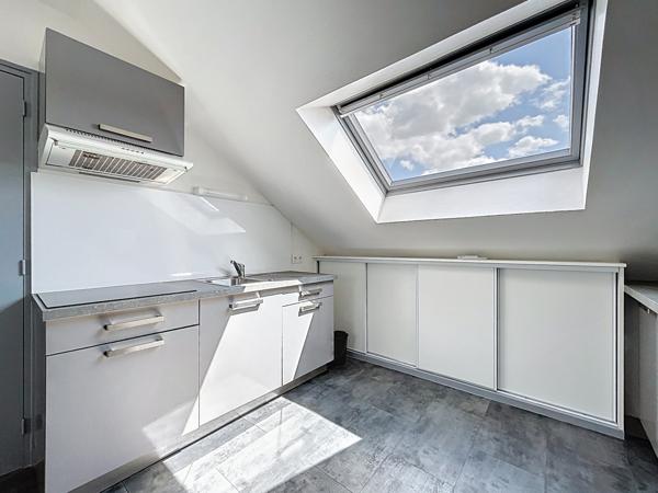 Sur la commune de Bruz, dynamique et attractive de Rennes métropole, près de Ker Lann, campus étudiant.